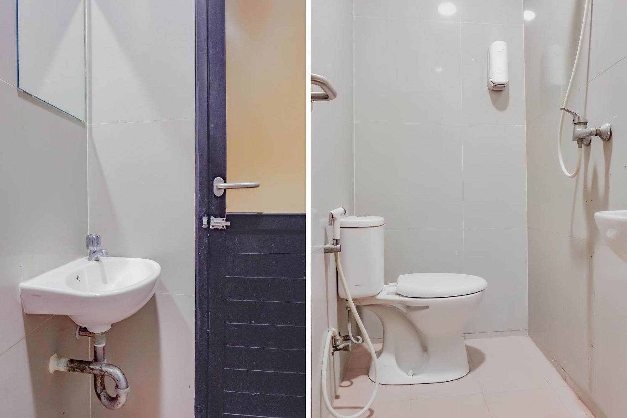 Oyo 117 Blueberry Homestay Dżakarta Zewnętrze zdjęcie