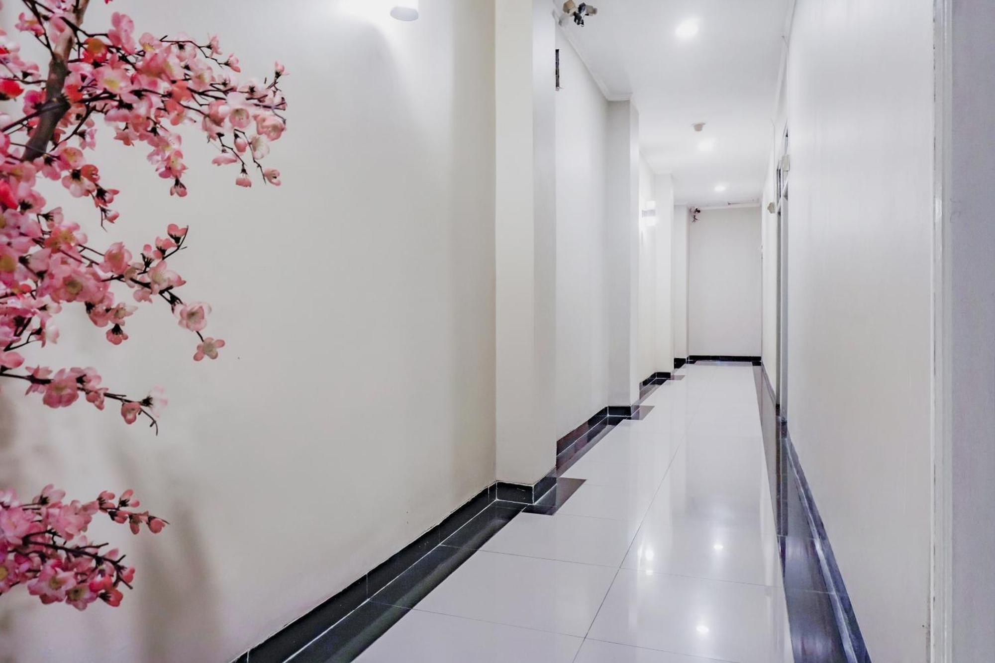 Oyo 117 Blueberry Homestay Dżakarta Zewnętrze zdjęcie